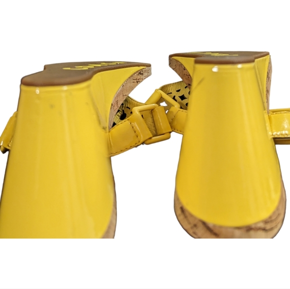 Coach C Lasercut Patent Leather Yellow BROOKK Wedge Thong Sandals Sz 8.5B - Picture 6 of 8